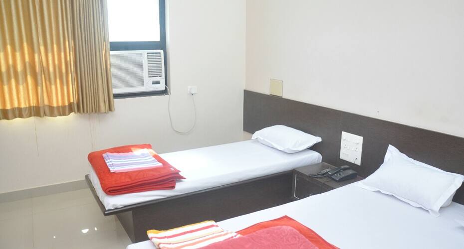 Hotel Shree Gurukrupa, Dwarka 4